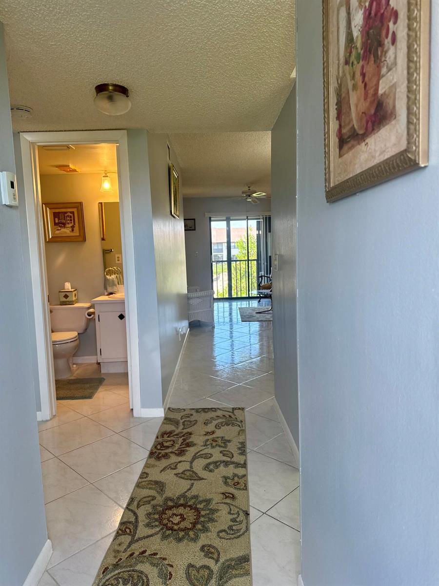 7214 Golf Colony Court # 205, Lake Worth FL 33467 photo 4