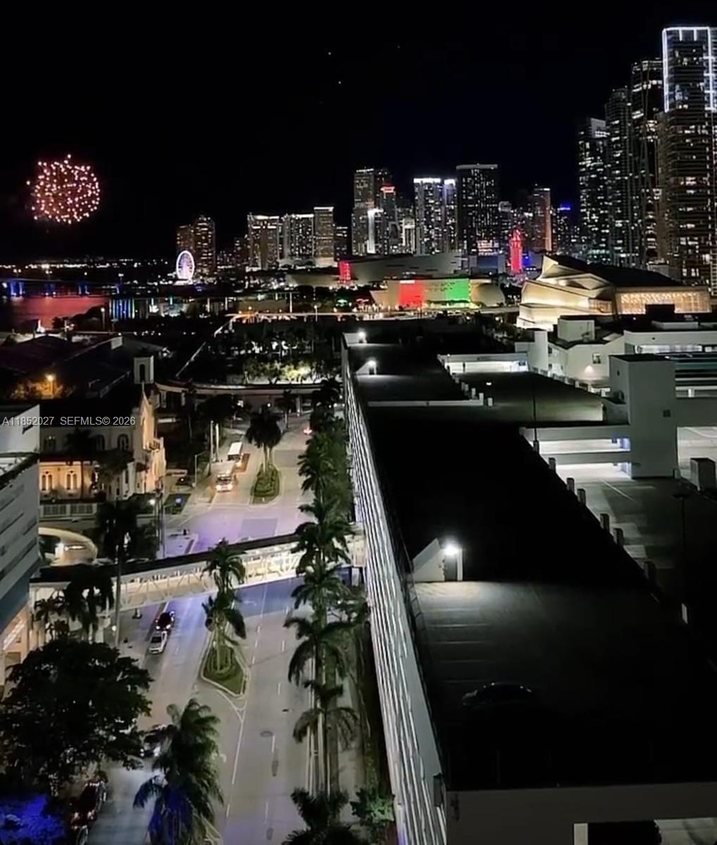 1750 N Bayshore Dr # 2010, Miami FL 33132 photo 2