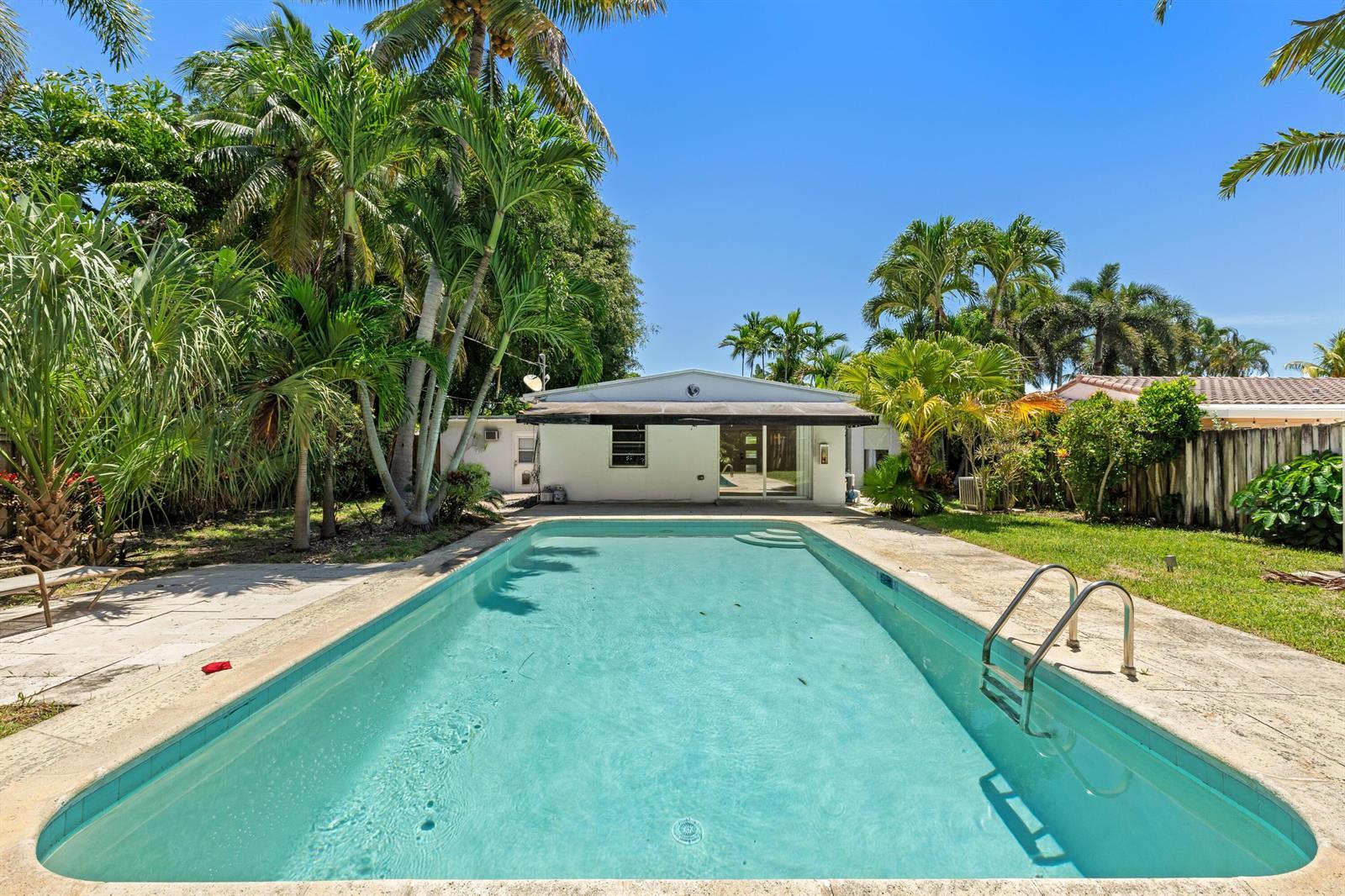 1637 N Victoria Park Road, Fort Lauderdale FL 33305
