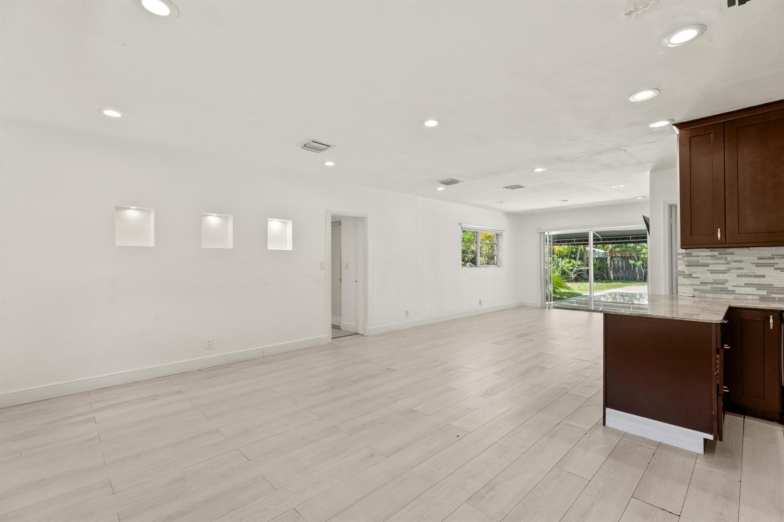1637 N Victoria Park Road, Fort Lauderdale FL 33305 photo 5