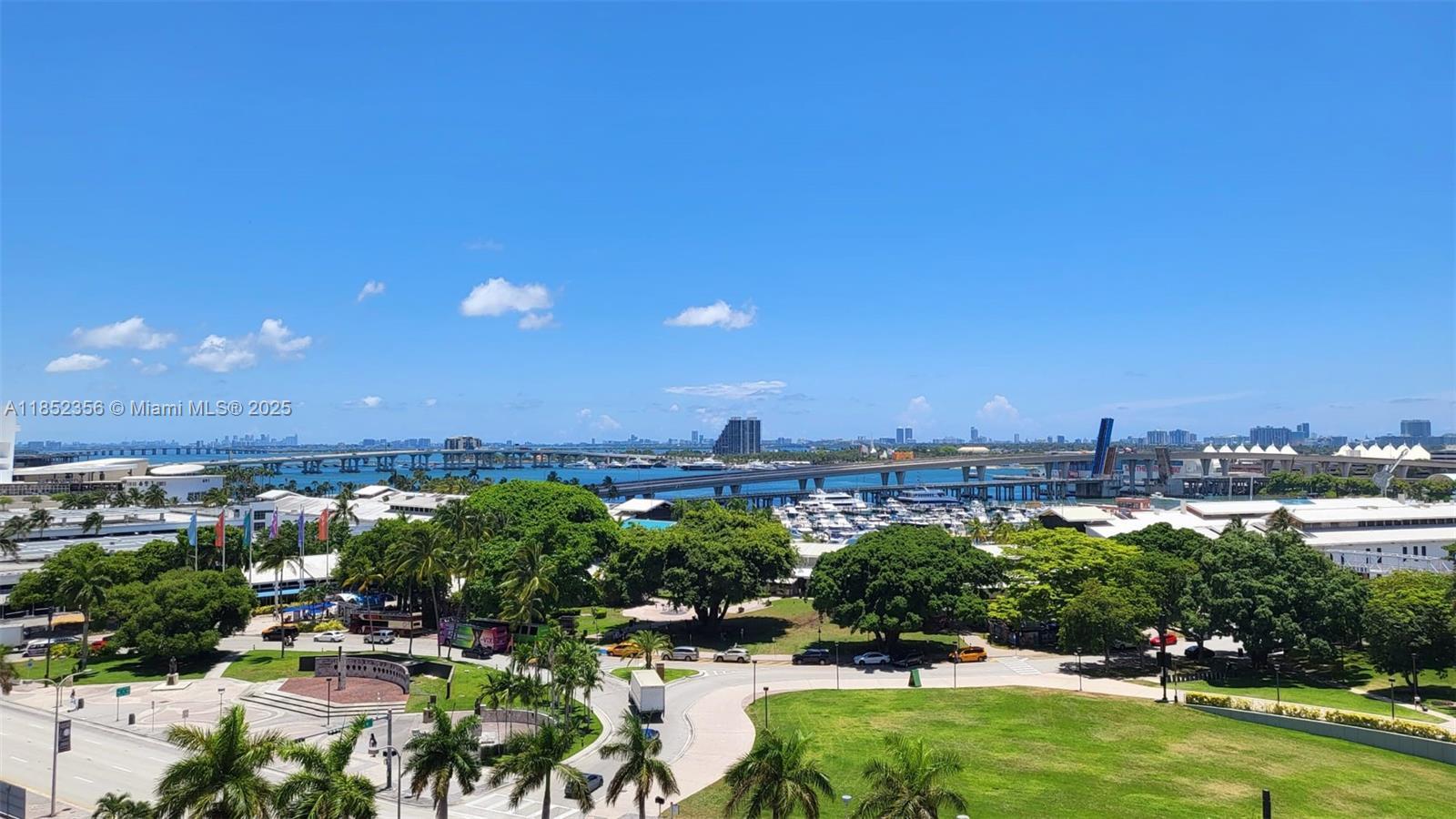 Miami, FL 33132 photo 3