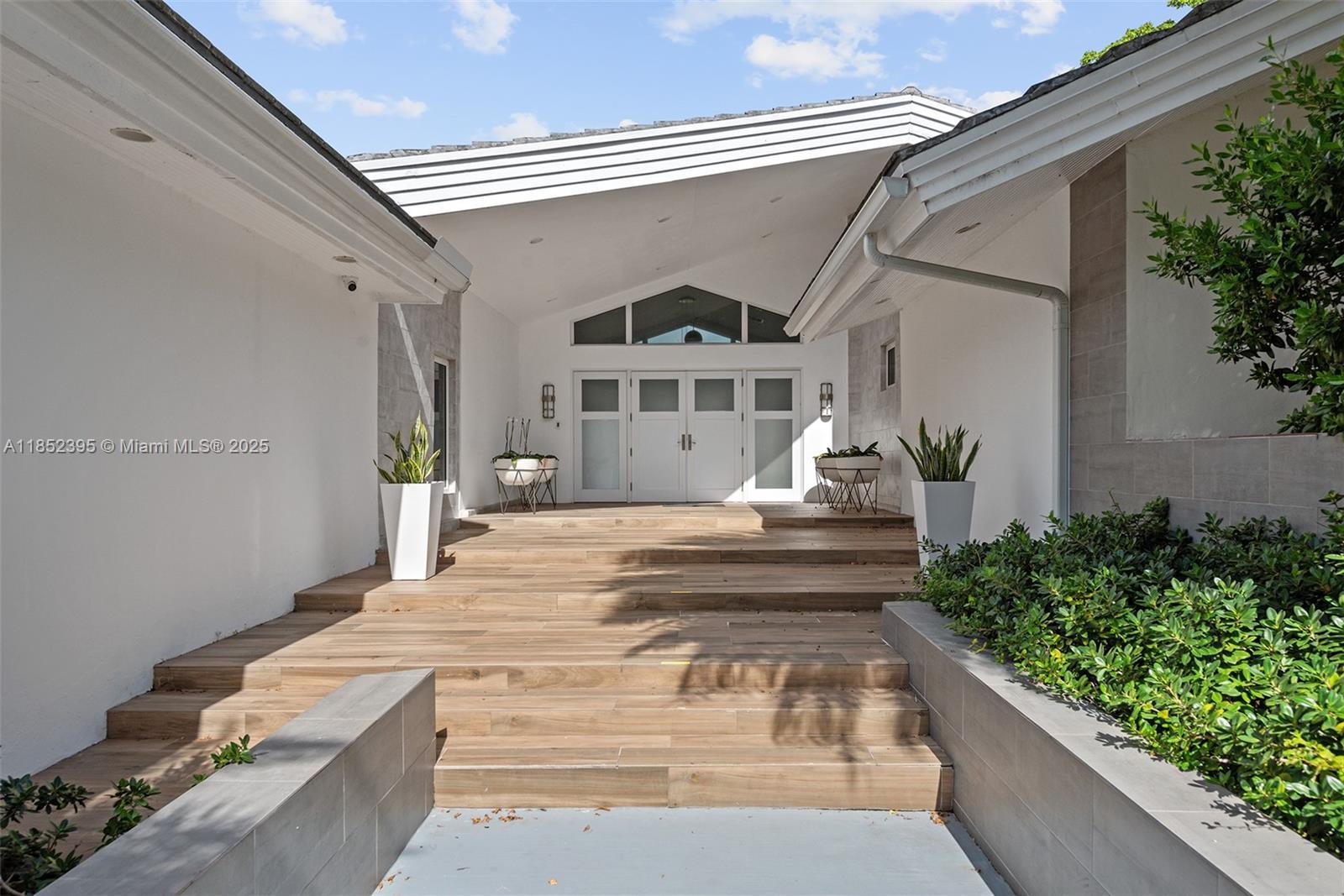 194 Golden Beach Dr, Golden Beach FL 33160 photo 3