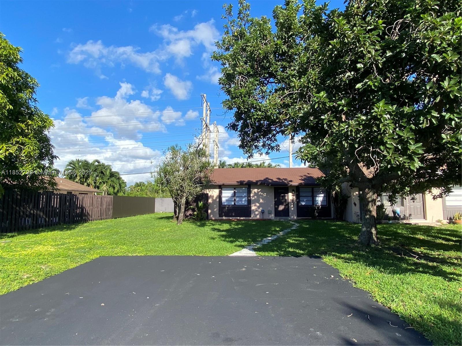 4501 SW 136th Pl, Miami FL 33175 photo 2