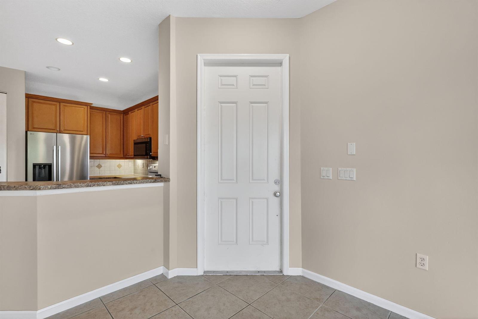 906 Mariner Bay Boulevard, Hutchinson Island FL 34949 photo 3