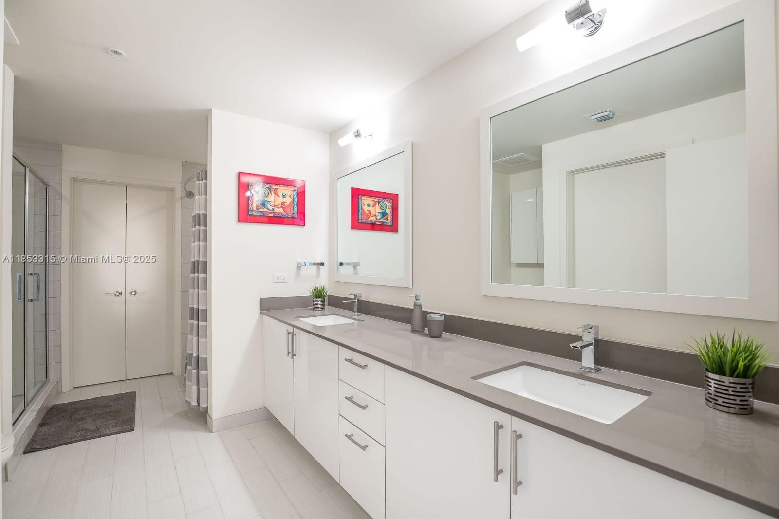 999 SW 1st Ave # 1715, Miami FL 33130 photo 2