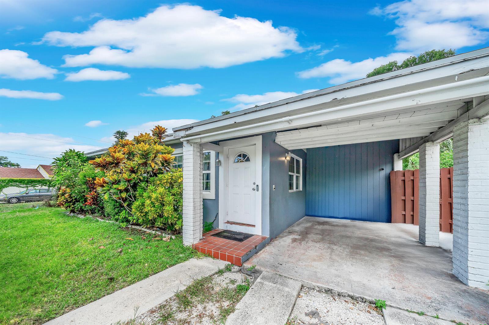 808 41st Street, West Palm Beach FL 33407 photo 2