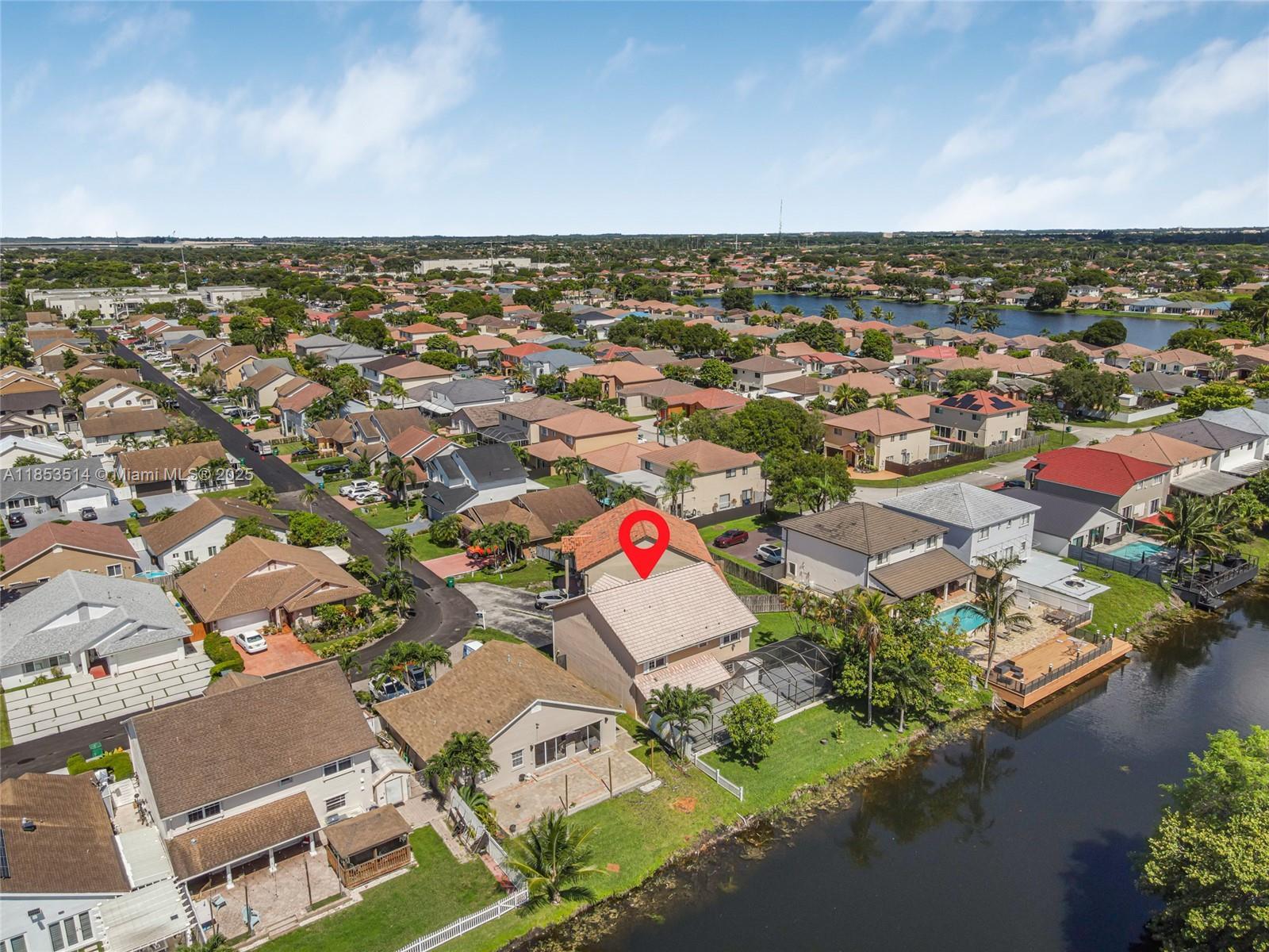 7725 NW 192nd St, Hialeah FL 33015 photo 2