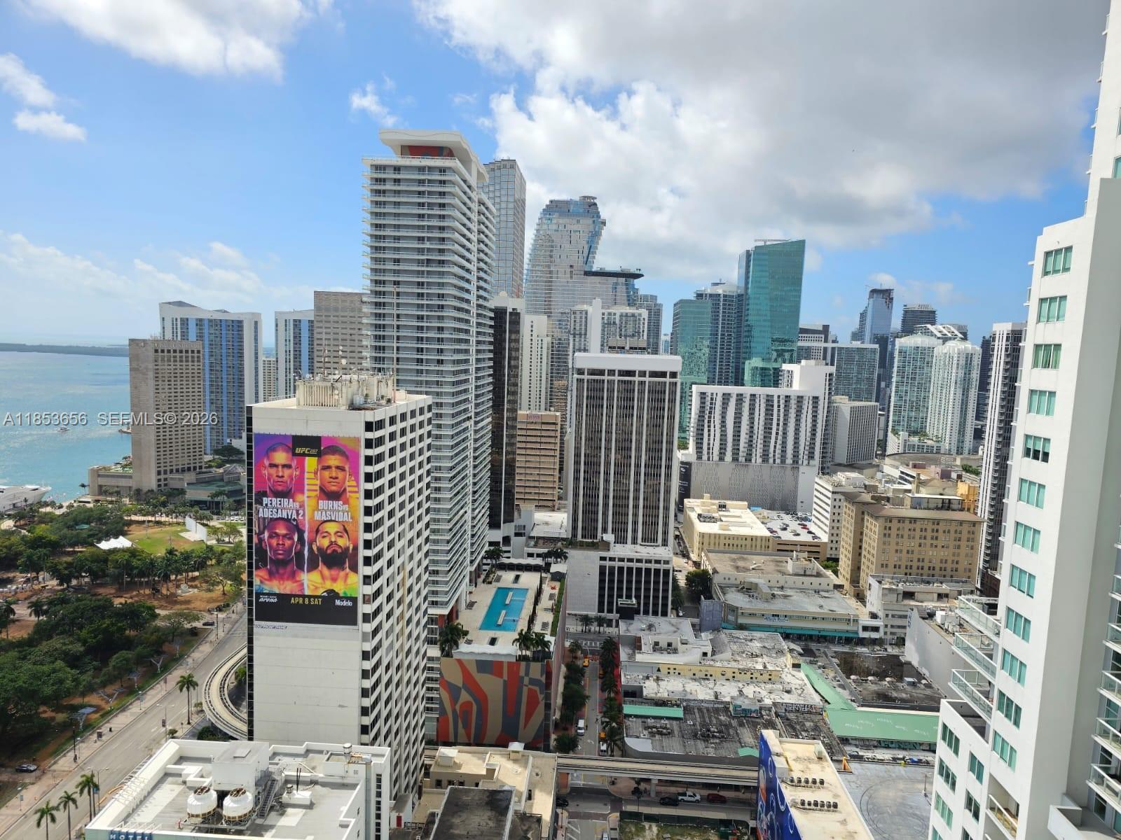 244 Biscayne Blvd # 3707, Miami FL 33132 photo 2
