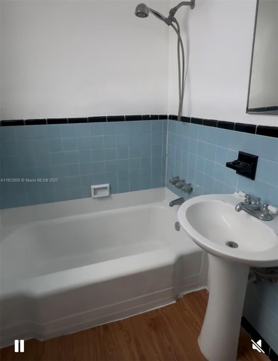 1611 Pennsylvania Ave # 6, Miami Beach FL 33139 photo 2
