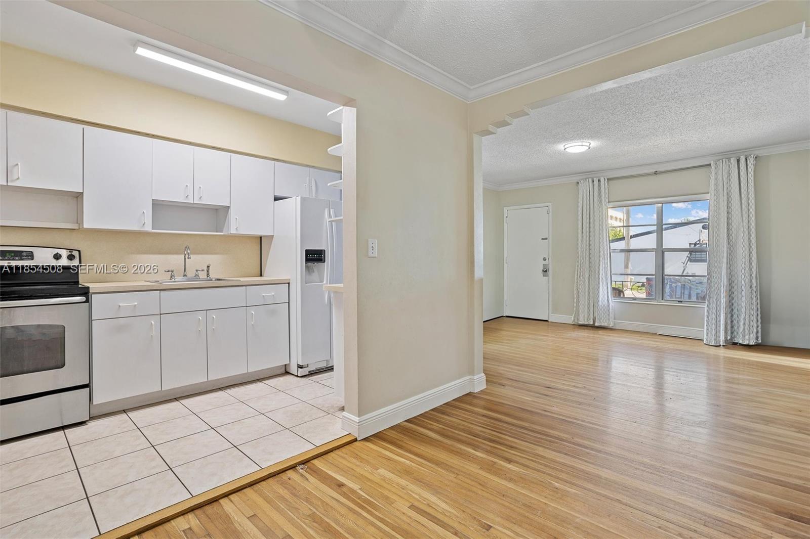 1701 SW 21st St, Miami FL 33145 photo 3