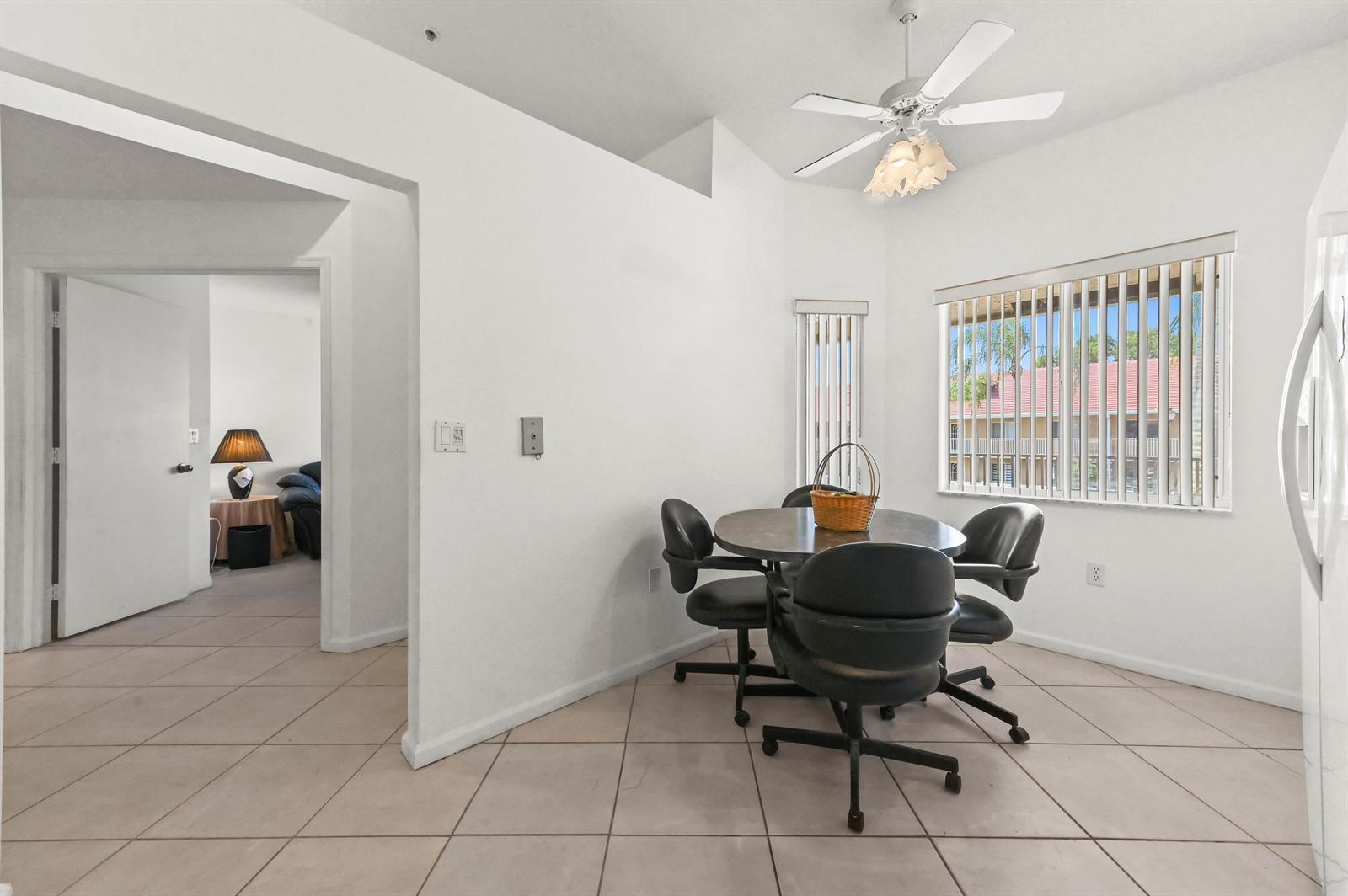5952 Regal Glen Drive # 207, Boynton Beach FL 33437 photo 3