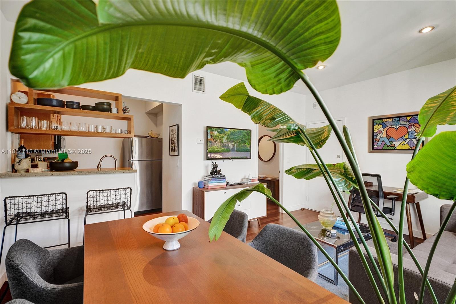 815 Euclid Ave # 8, Miami Beach FL 33139 photo 5