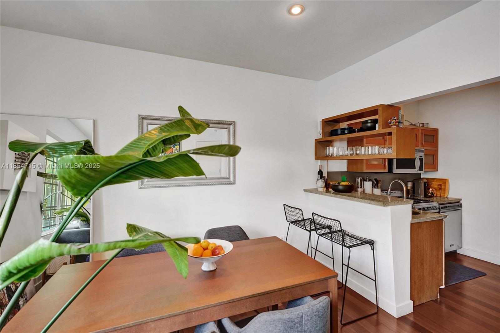 815 Euclid Ave # 8, Miami Beach FL 33139 photo 4