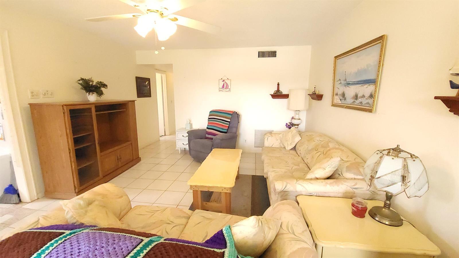 147 Bedford F, West Palm Beach FL 33417 photo 3