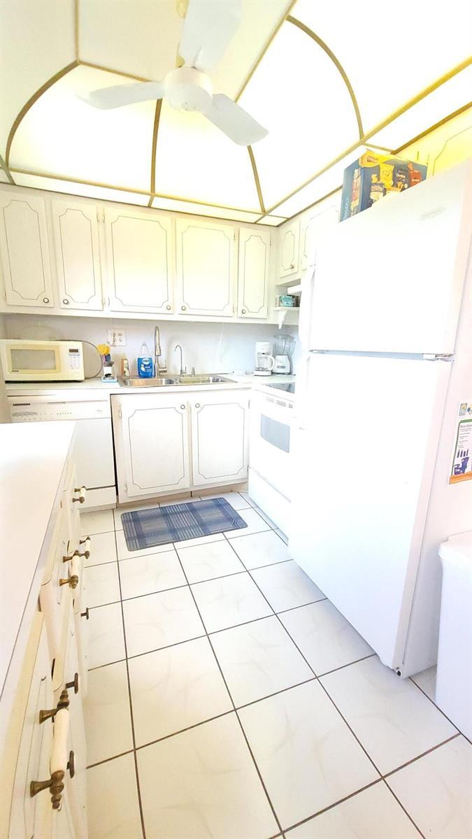 147 Bedford F, West Palm Beach FL 33417 photo 5