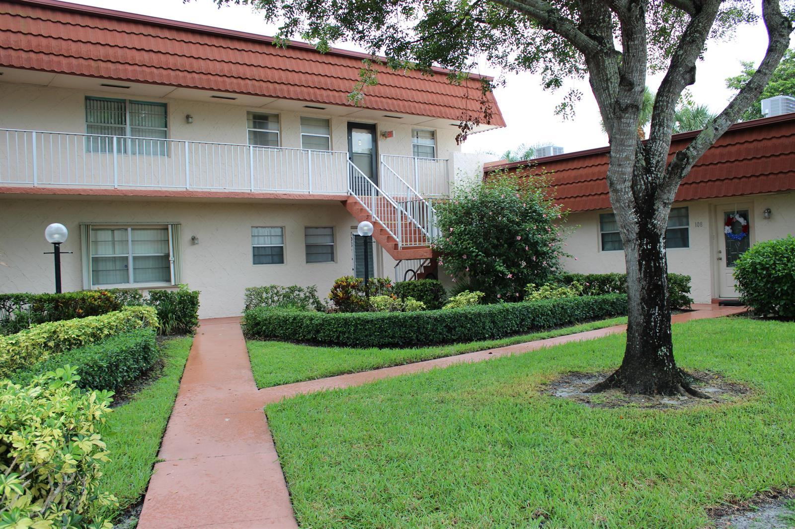 12008 Poinciana Boulevard # 206, Royal Palm Beach FL 33411