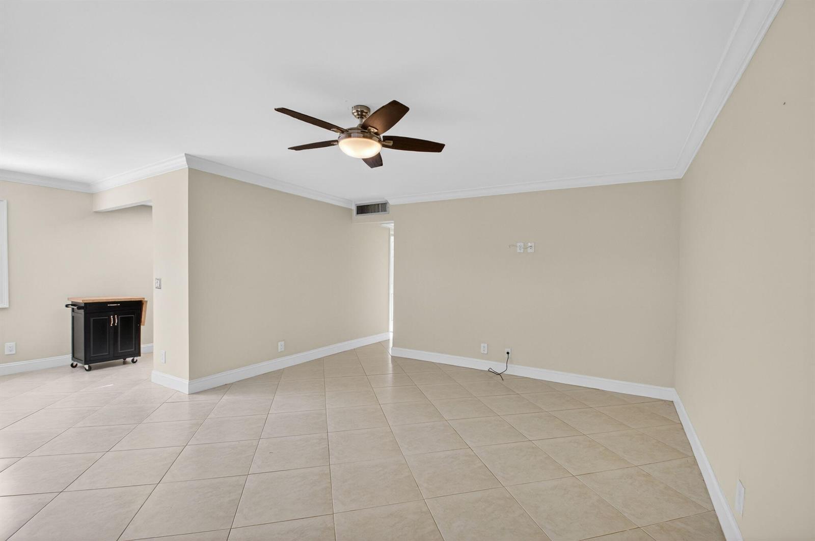 109 Monaco C # 109, Delray Beach FL 33446 photo 3