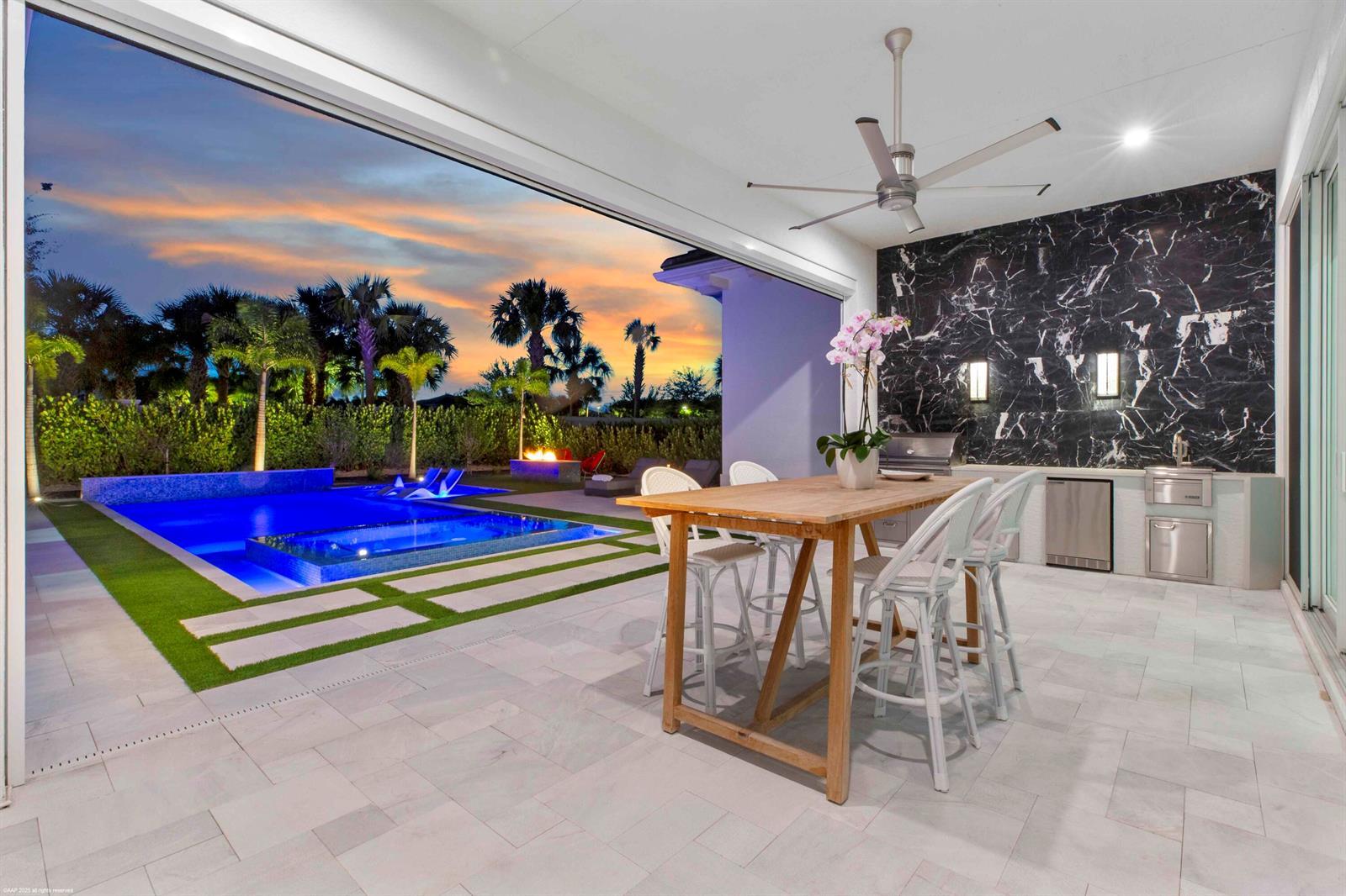 9372 Coral Isles Circle, Palm Beach Gardens FL 33412 photo 5