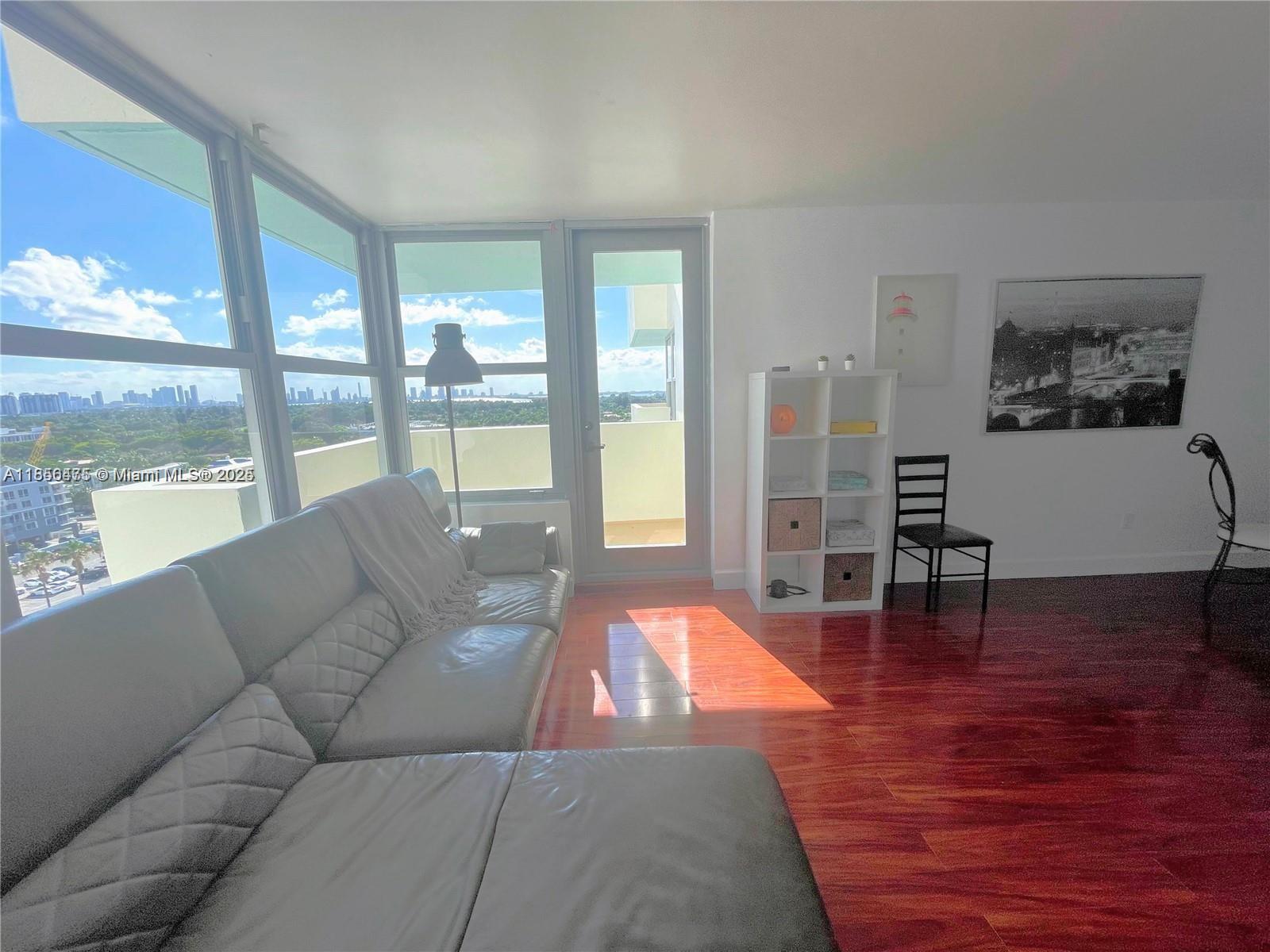 2899 Collins Ave # 1420, Miami Beach FL 33140 photo 3