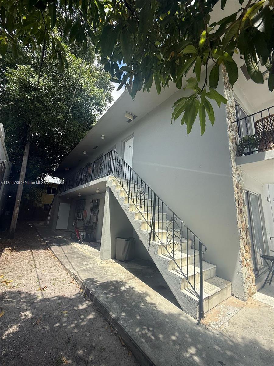 414 SW 15th Ave, Miami FL 33135 photo 3