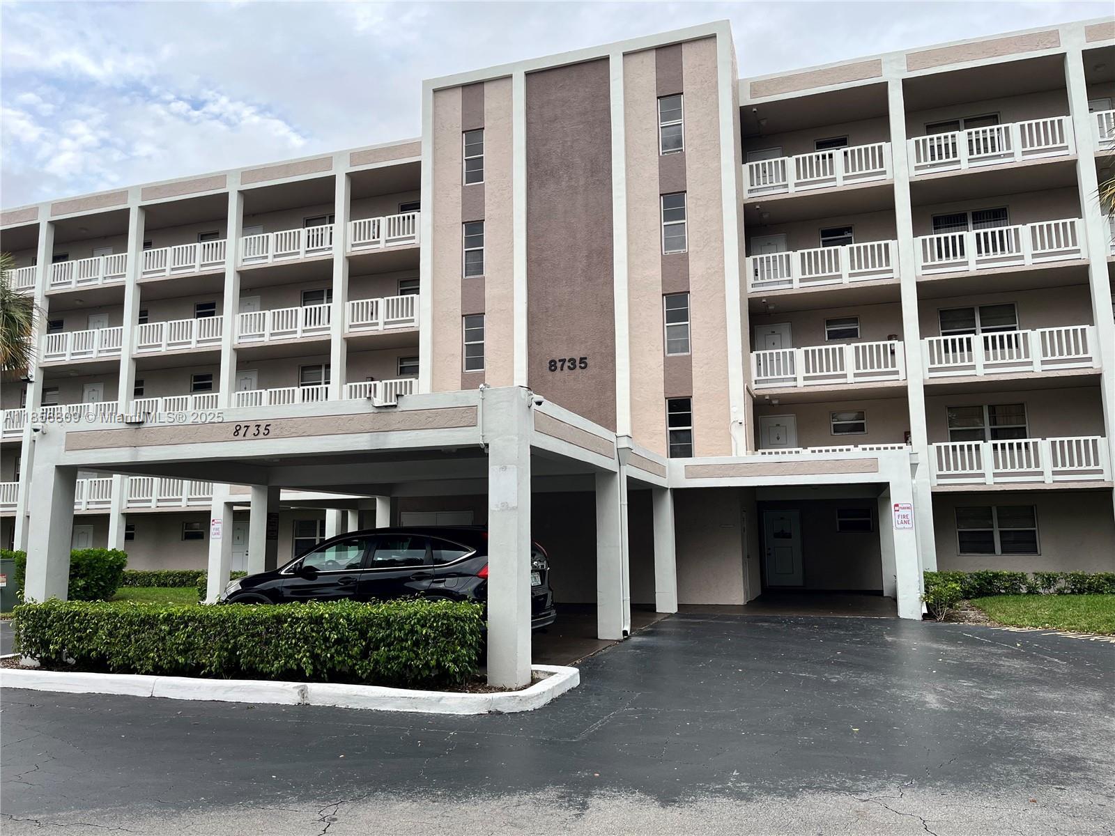 8735 Ramblewood Dr # 413, Coral Springs FL 33071 photo 2