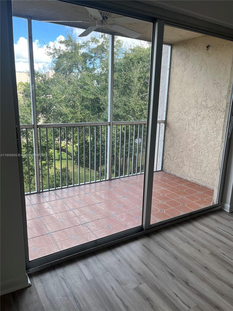 8735 Ramblewood Dr # 413, Coral Springs FL 33071 photo 3