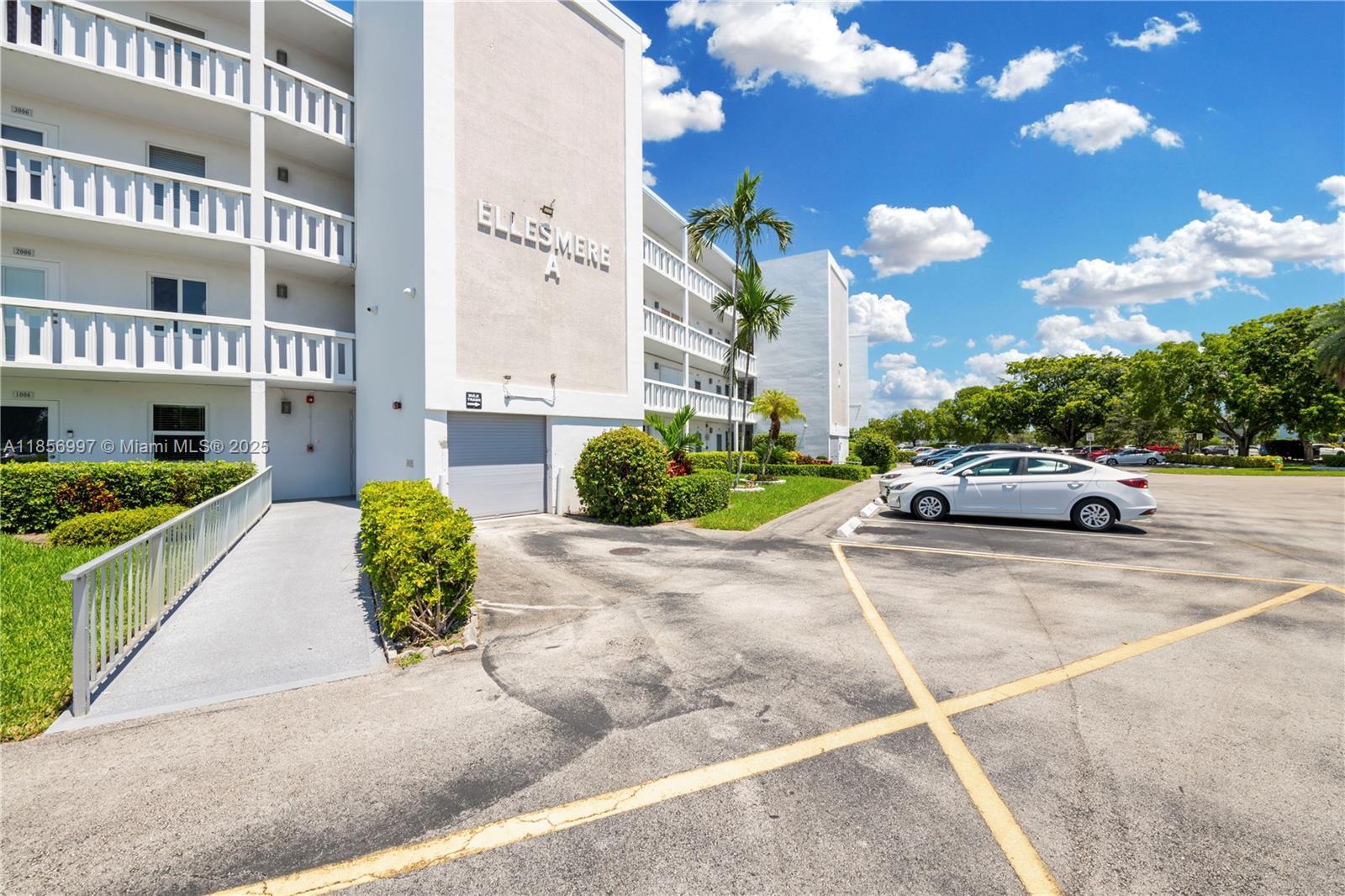 1010 Ellesmere A # 1010, Deerfield Beach FL 33442 photo 3