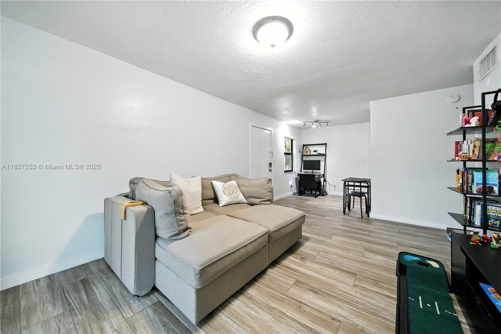 8701 SW 141st St # B1, Palmetto Bay FL 33176 photo 3