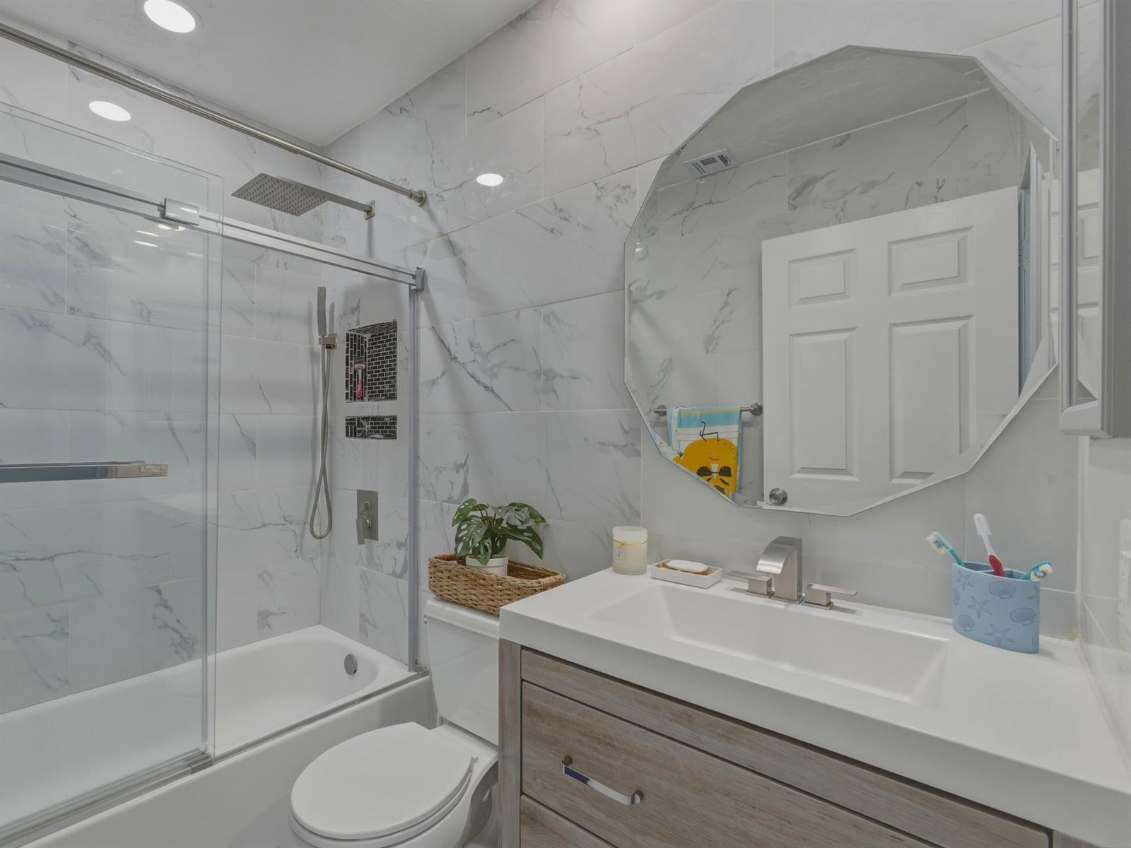 5928 Ithaca Circle W, Lake Worth FL 33463