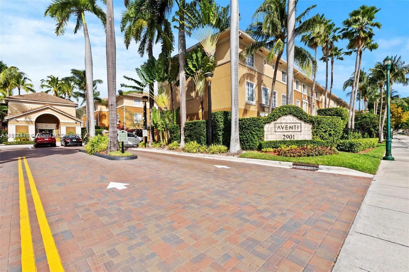 2821 NE 185th St # 408, Aventura FL 33180 photo 2