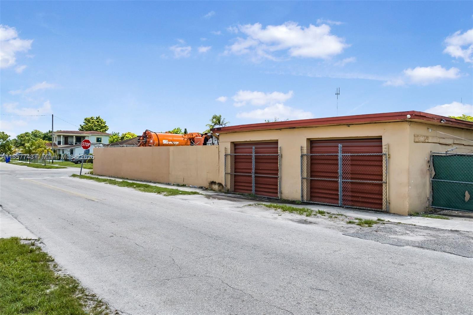 5801 Mayo St, Hollywood FL 33023 photo 3