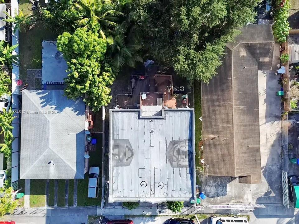1376 NW 35th St, Miami FL 33142 photo 4