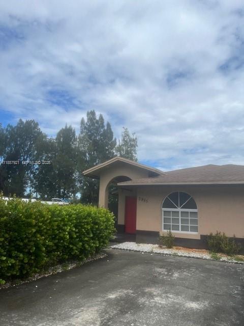 3985 NW 165th St, Miami Gardens FL 33054