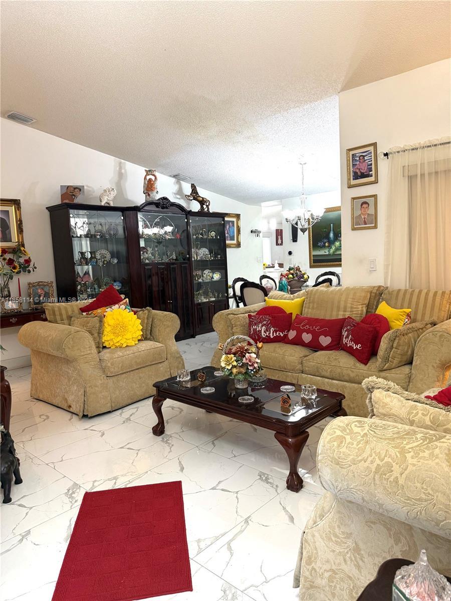 11266 SW 33rd St, Miami FL 33165 photo 4
