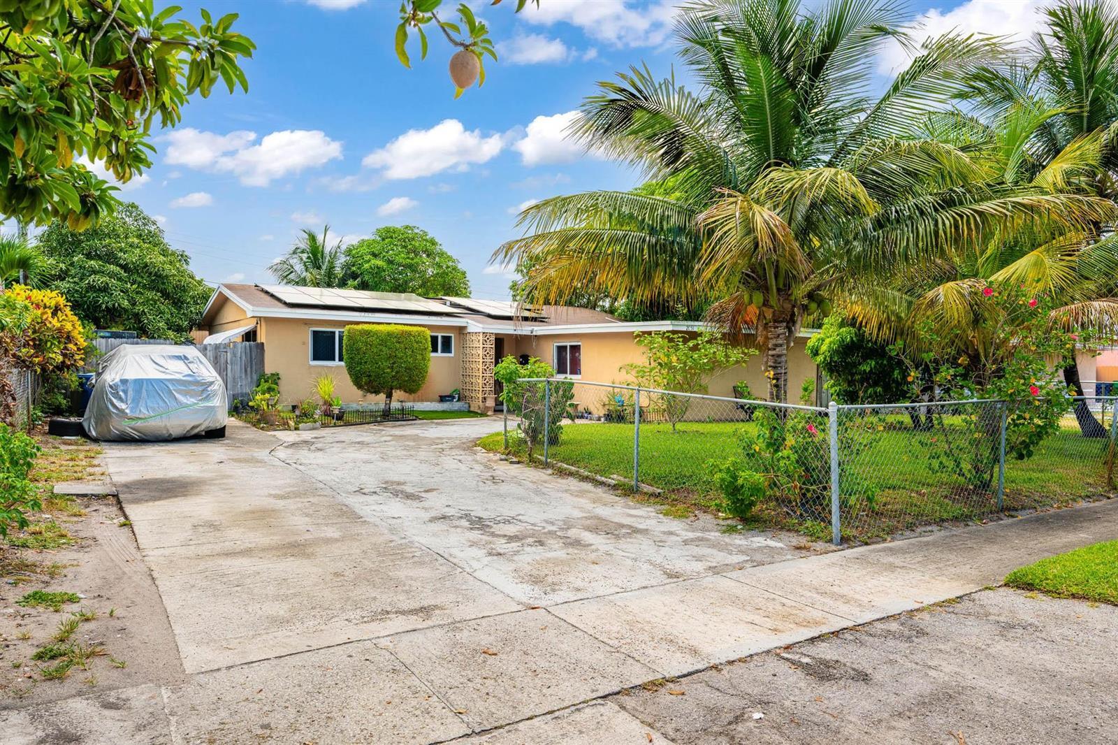 2651 NW 42nd Avenue, Lauderhill FL 33313