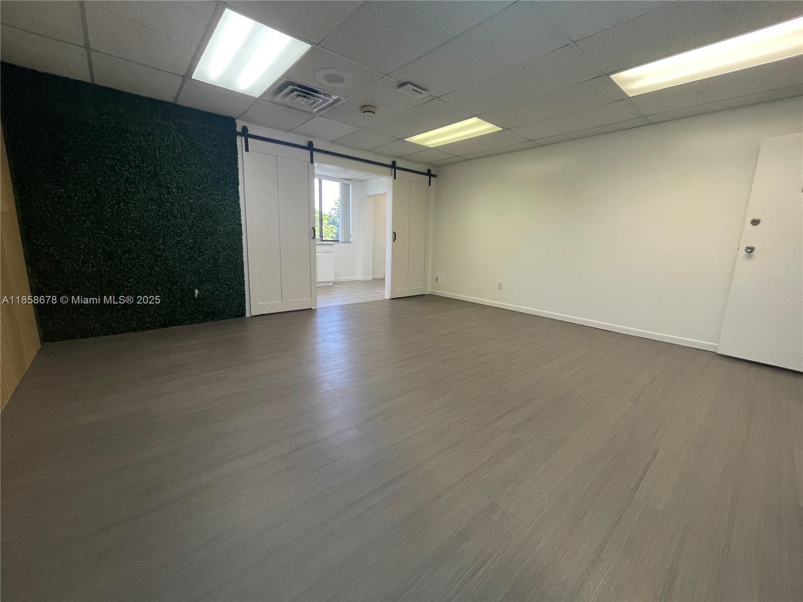 2843 Pembroke Rd, Hollywood FL 33020 photo 3