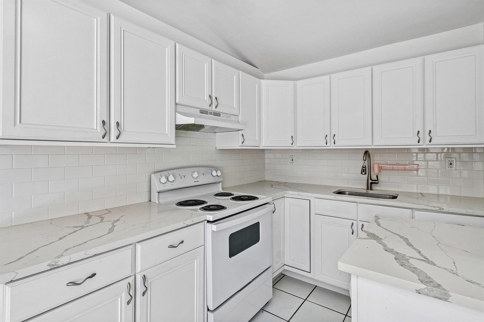 624 Allen Avenue # D, Delray Beach FL 33483 photo 5