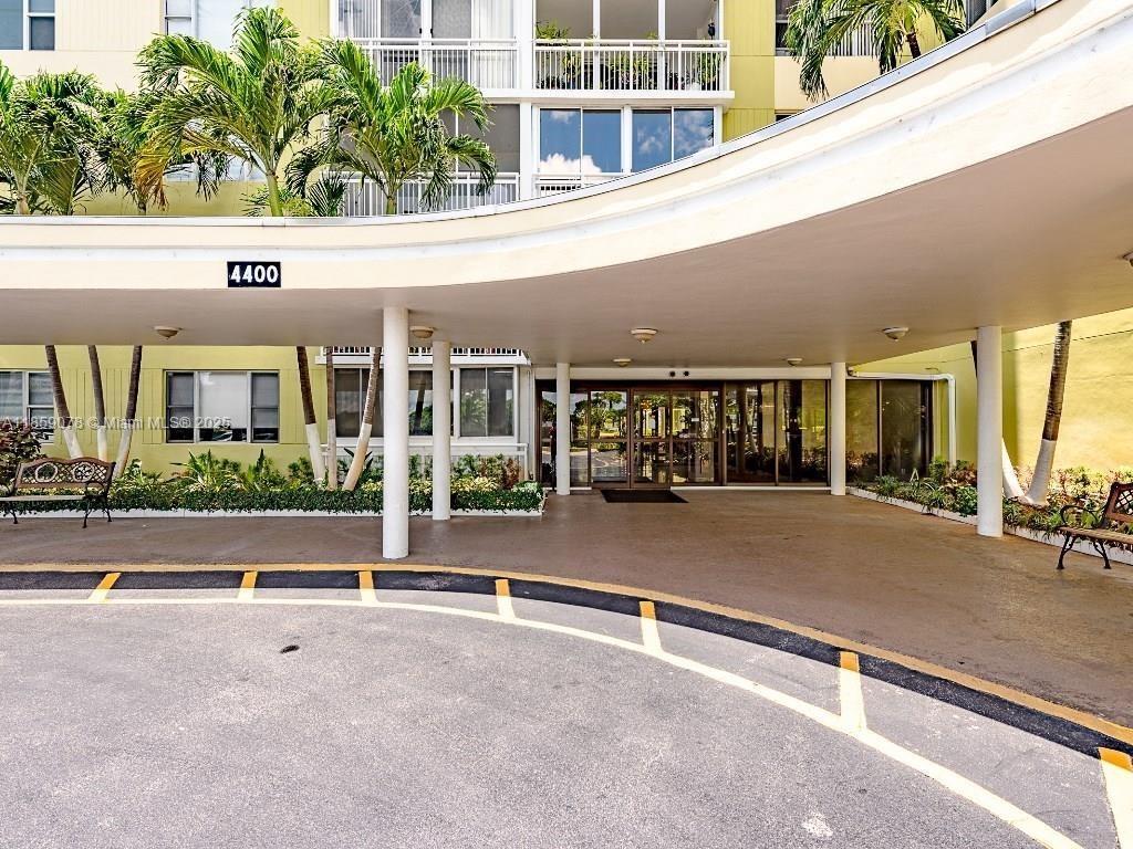 4400 Hillcrest Dr # 520C, Hollywood FL 33021 photo 3
