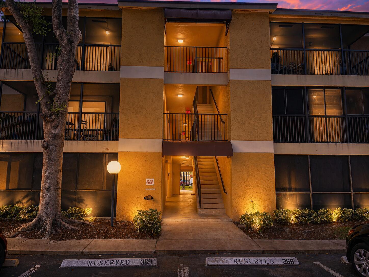 3083 N Oakland Forest Drive # 308, Oakland Park FL 33309