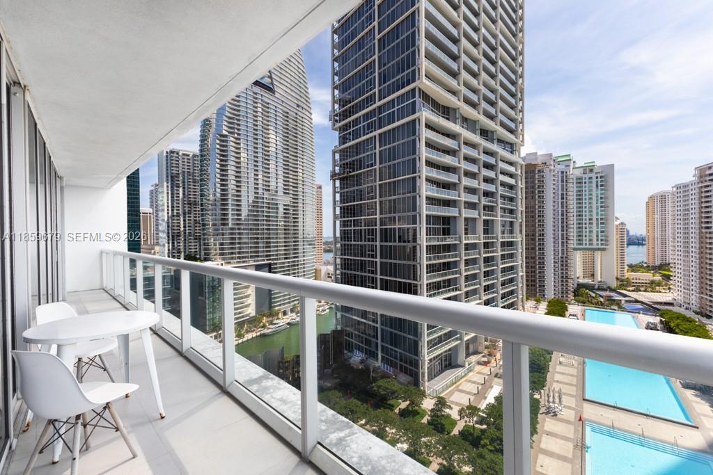 485 Brickell Ave # 2210, Miami FL 33131 photo 4