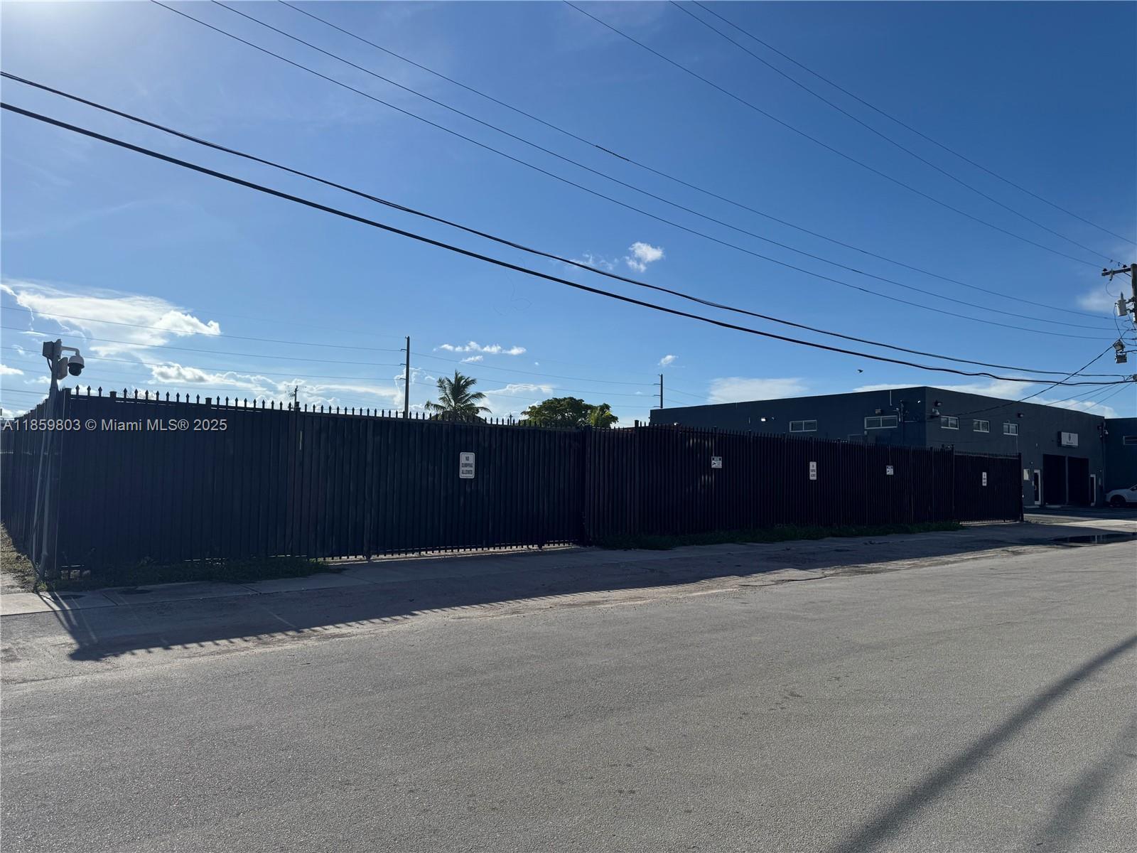 2200 SW 59th Ave, West Park FL 33023 photo 3