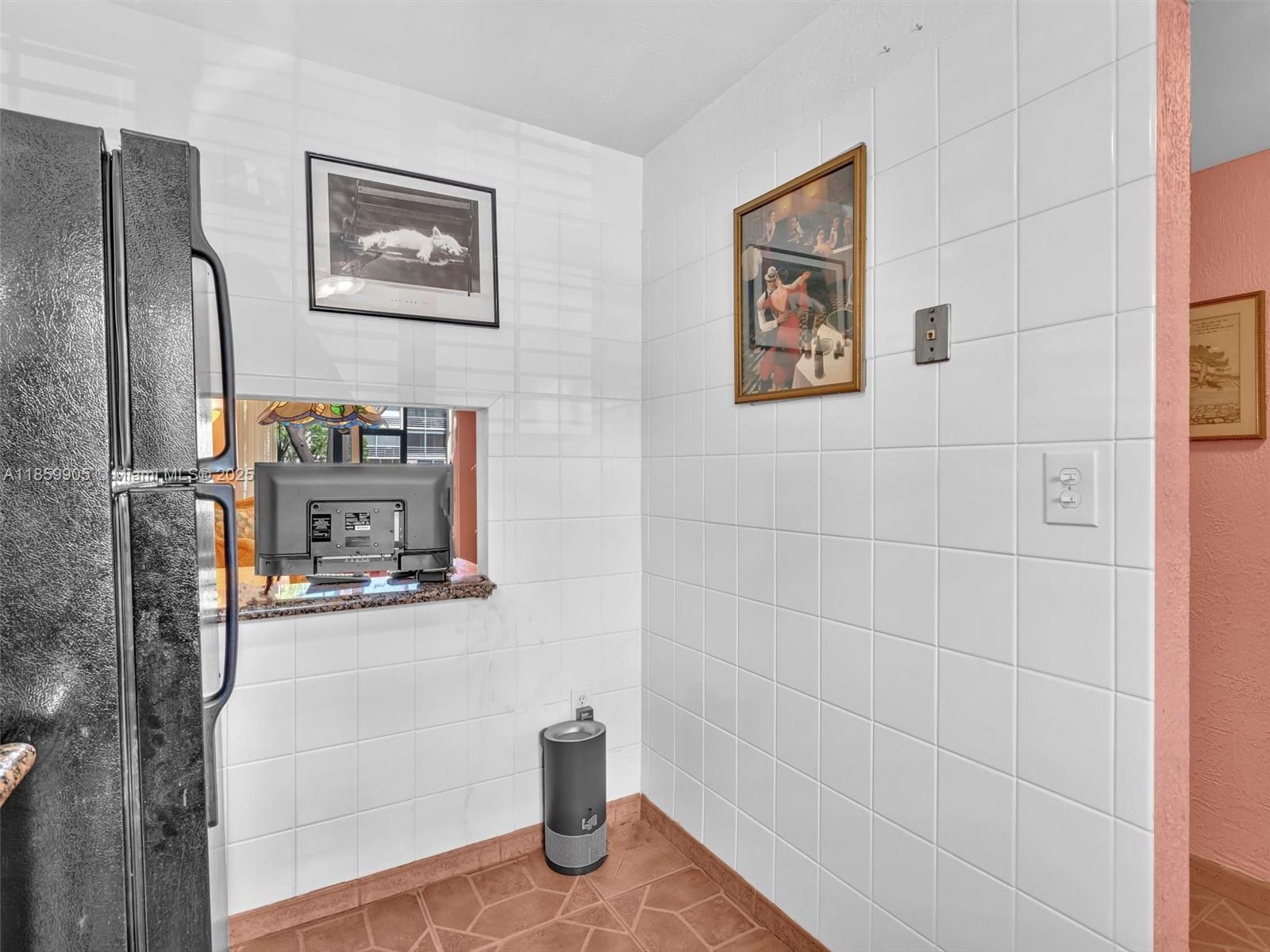 8020 N Sunrise Lakes Dr # 110, Sunrise FL 33322 photo 3