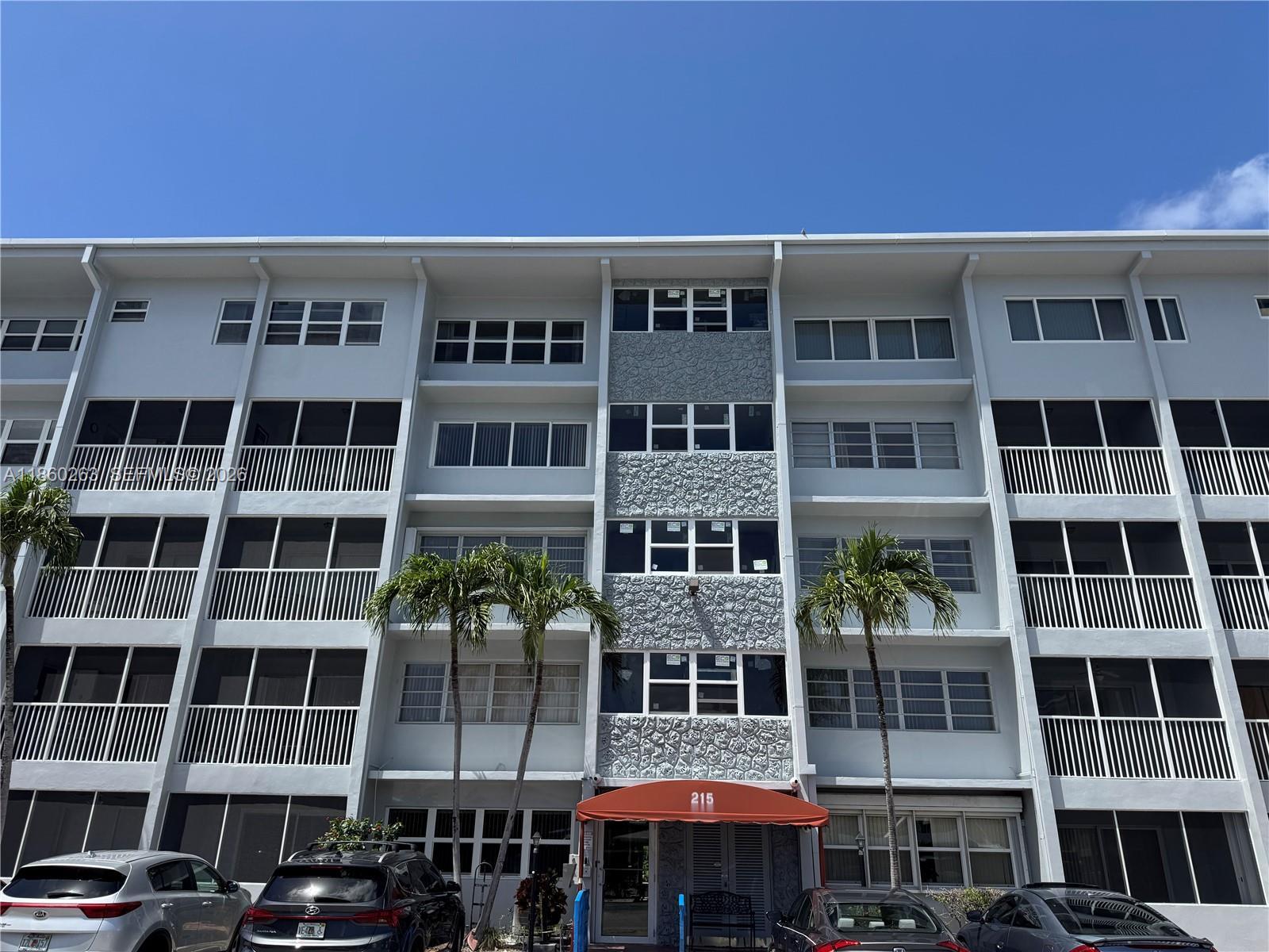 215 SE 3rd Ave # 305A, Hallandale Beach FL 33009