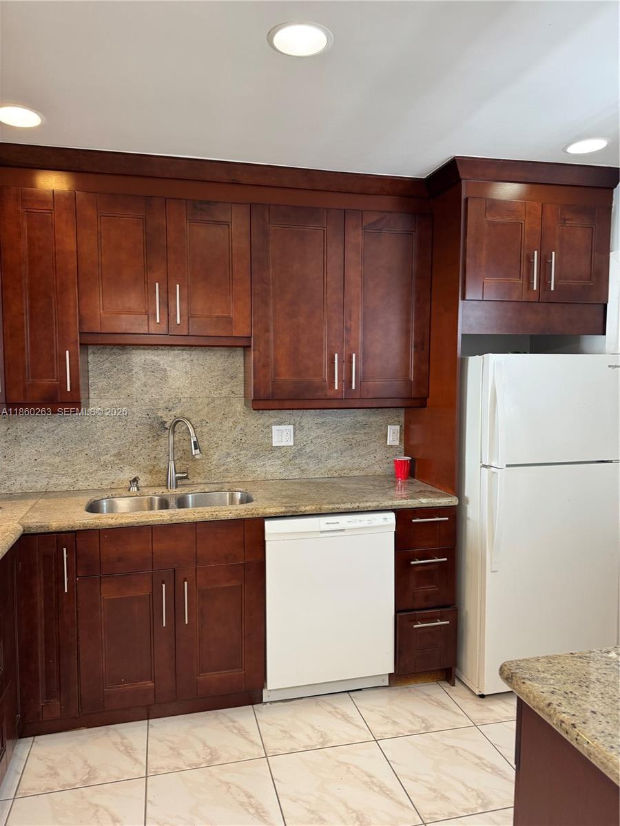 215 SE 3rd Ave # 305A, Hallandale Beach FL 33009 photo 5