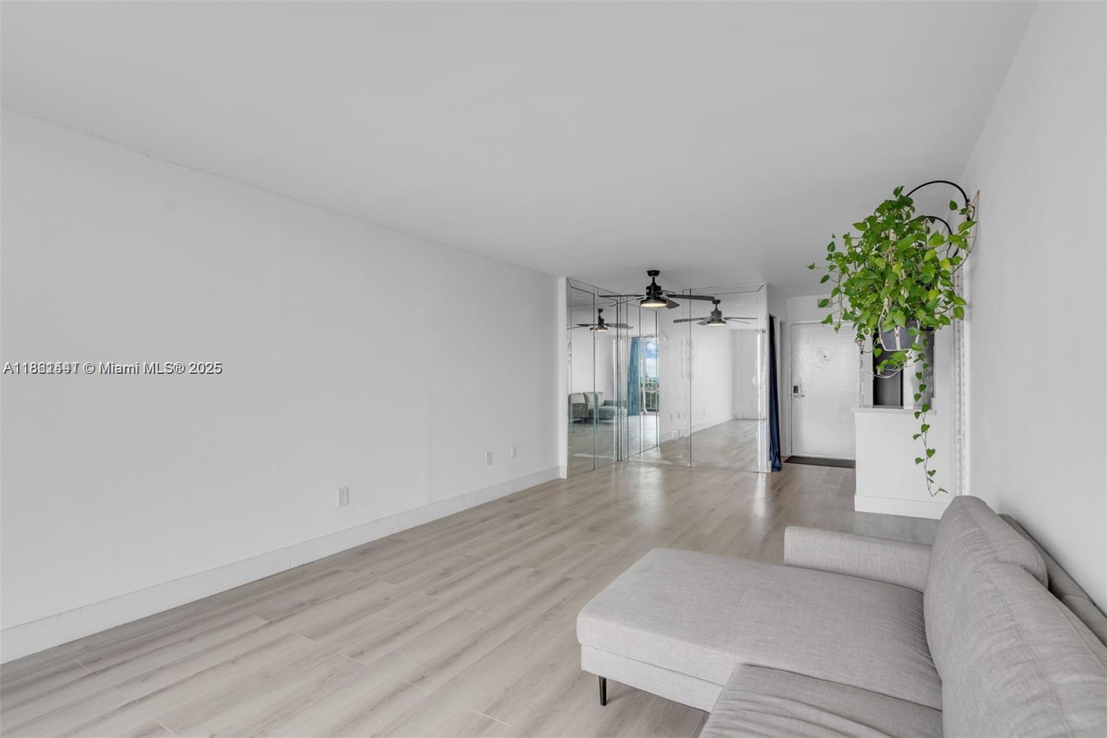 6900 Bay Dr # 11F, Miami Beach FL 33141 photo 4