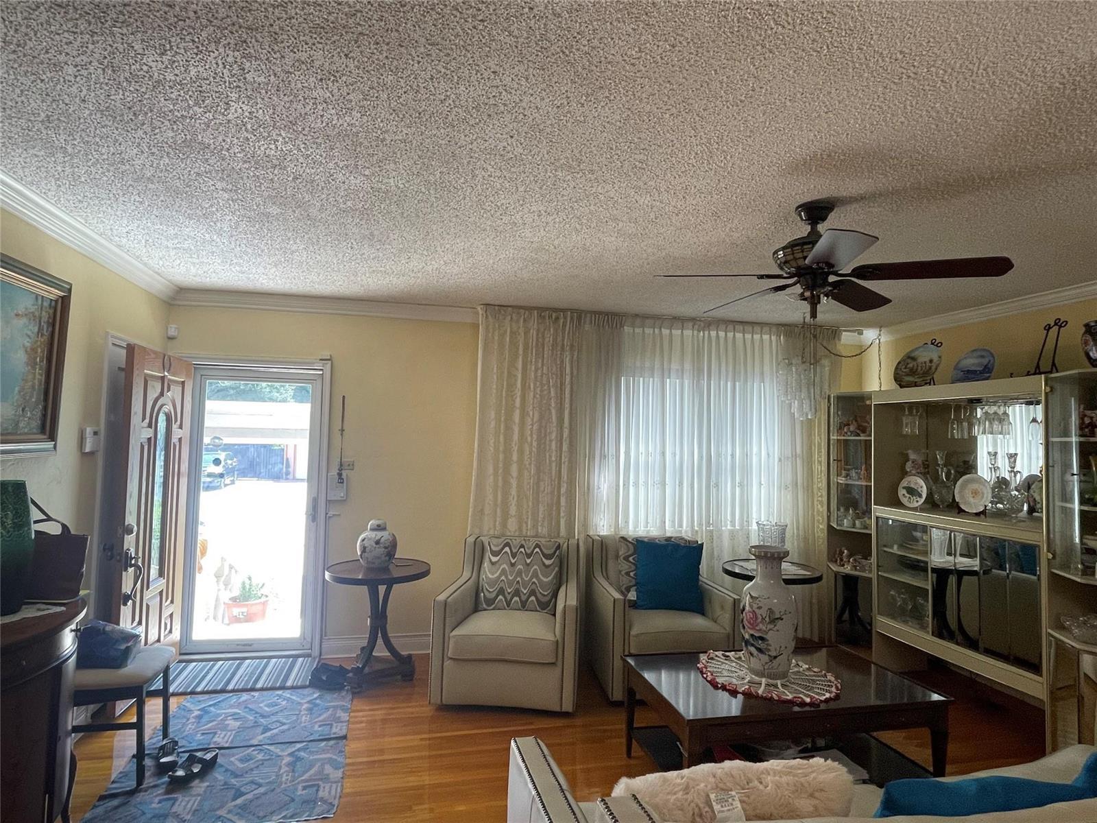 12900 NW 1st Court, Miami FL 33168 photo 5