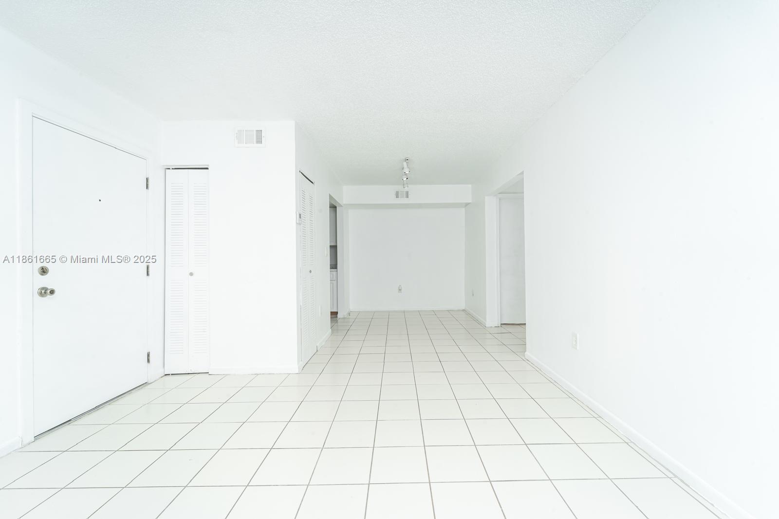 576 NW 114th Ave # 203, Sweetwater FL 33172 photo 4
