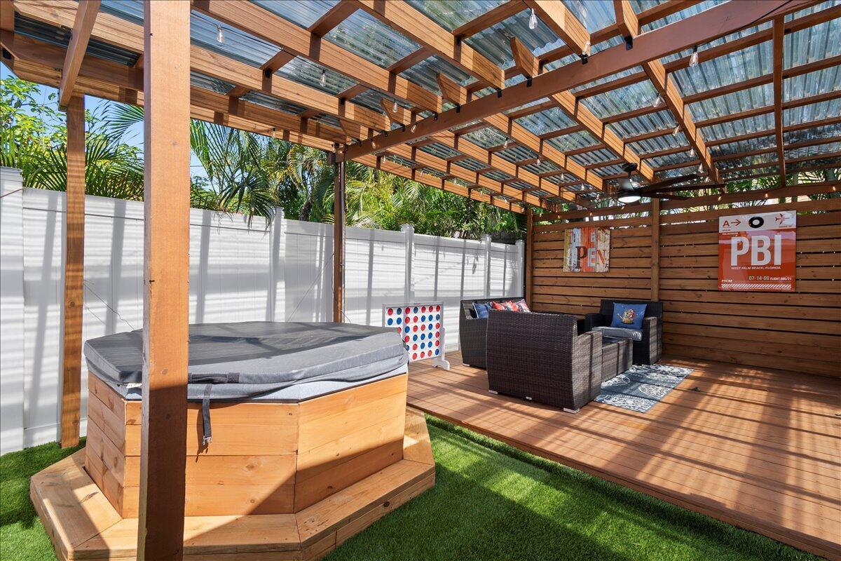 2741 Parker Avenue, West Palm Beach FL 33405 photo 2