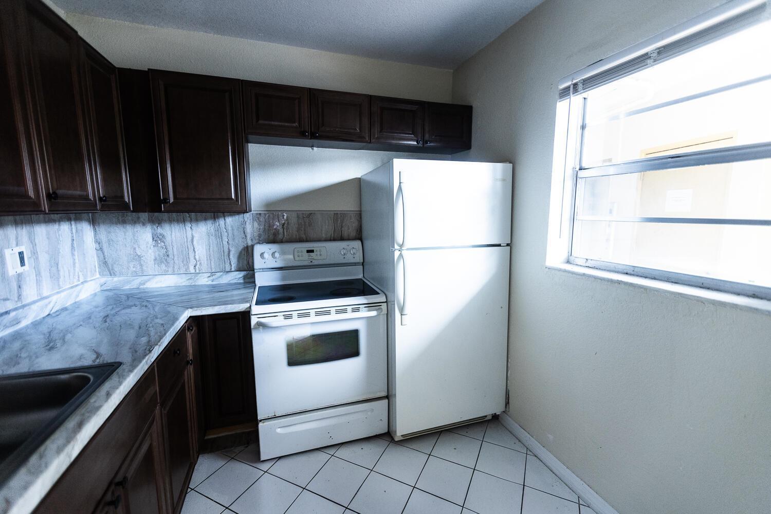 5161 W Oakland Park Boulevard # 106, Lauderdale Lakes FL 33313 photo 4