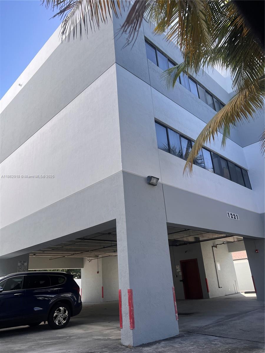 1221 SW 27th Ave - 2nd Floor, Miami FL 33135 photo 2